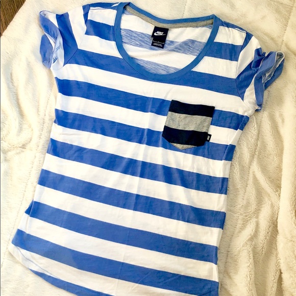 Women’s Nike Top - Picture 1 of 1